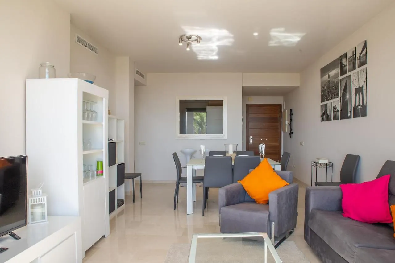 Διαμέρισμα 2237-Modern Apt With Private Beach Εστεπόνα